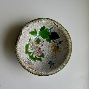 White Cloisonne Chinese Bowl, Flower, Lily Pad & Blue Bird Design, Vintage Decorative Bowls, Grandmillennial, Asian Style