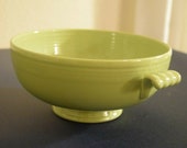 1950s Vintage Fiesta Casserole Bowl - Chartreuse Green with Handles GOOD CONDITION