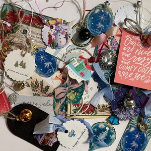 Urlaub Geschenkanhänger, Wundertüte Lot von Vintage handgemachte Tags, recycelte Papier Tags, Girt Wrapping und Weihnachtsgeschenkanhänger, Santa