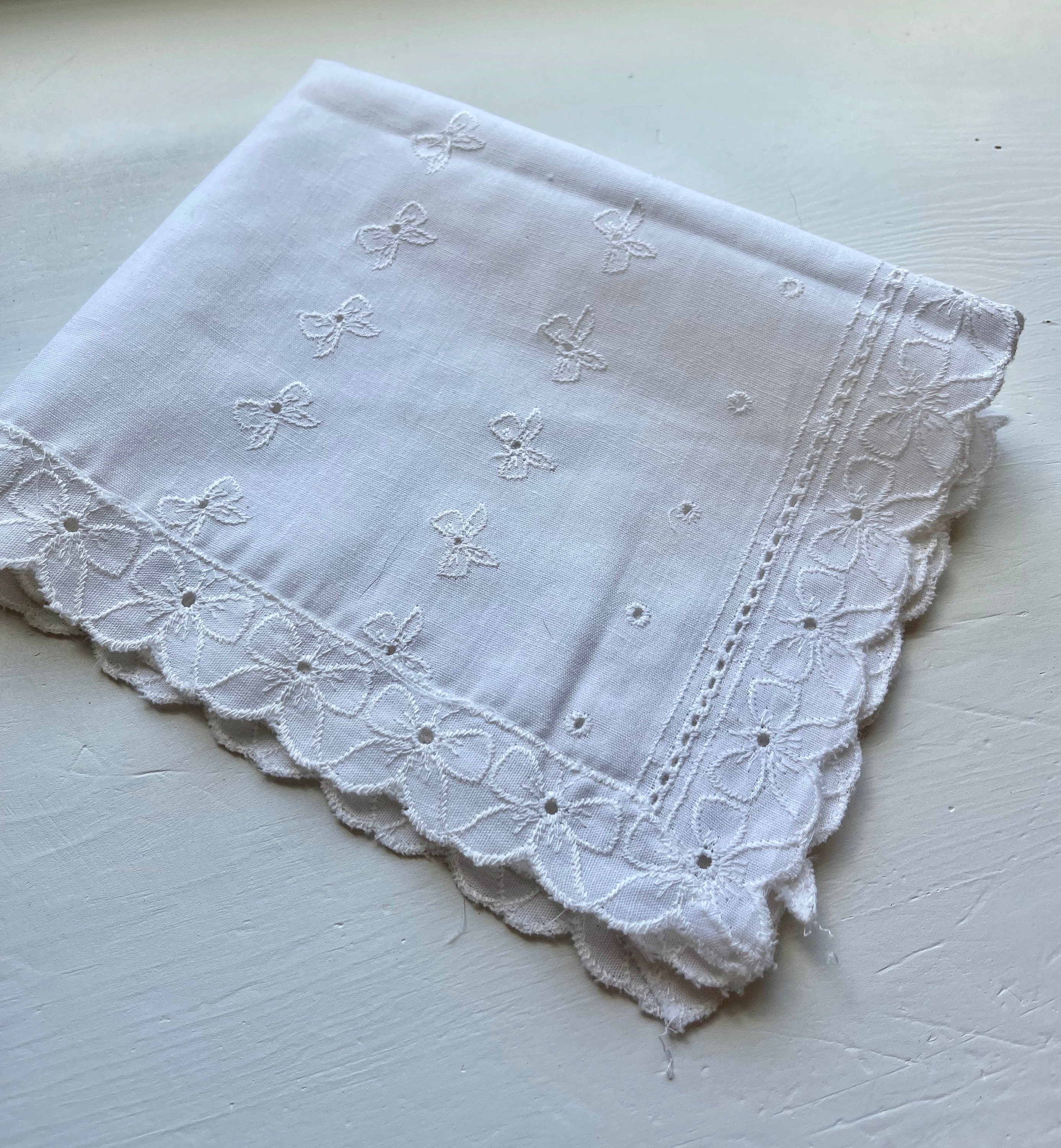Vintage White Bow Rectangle Napkin / Hankie with Ribbon Bow Etsy