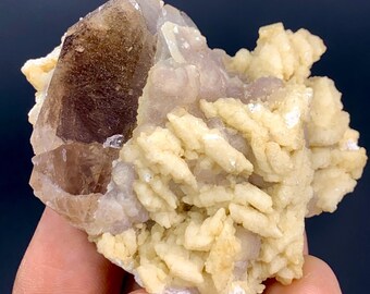 トパーズミニクラスター、13.57グラム。 - Etsy 日本