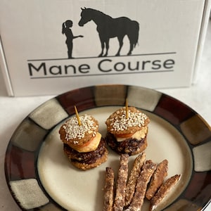 Horse Treat DIY Baking Kit - Burgers ad Fries