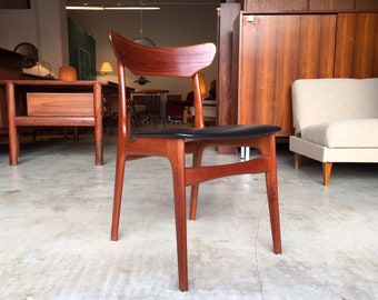 Rare! 2 danish teak chairs Schiønning & Elgaard Randers dining room design chairs