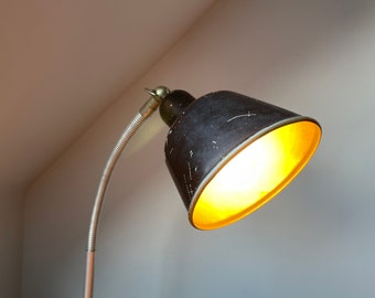 Seldom! Bauhaus Original Era Escolux DRGM tablelamp vintage lamp Table lamp Desk lamp to Gropius