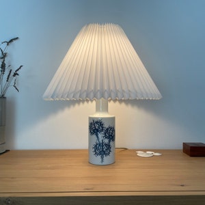 ¡Raro! 60s Lámpara de mesa de cerámica de diseño Royal Copenhagen fog morup art lámpara escandinava danesa lámpara de mesa