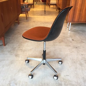 Rare Original 60s Vitra Charles & Ray Eames PSC Fiberglass Miller Chair Deskchair 4 Office Armchair to Teak image 3