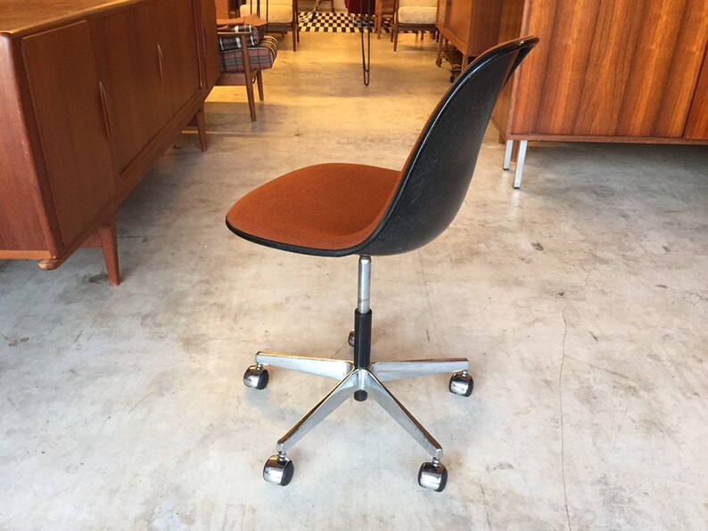 Rare Original 60s Vitra Charles & Ray Eames PSC Fiberglass Miller Chair Deskchair 4 Office Armchair to Teak image 3