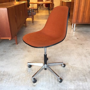 Rare Original 60s Vitra Charles & Ray Eames PSC Fiberglass Miller Chair Deskchair 4 Office Armchair to Teak image 9