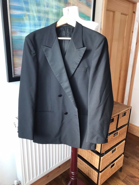 Vintage black tuxedo, dinner jacket, black tie sui