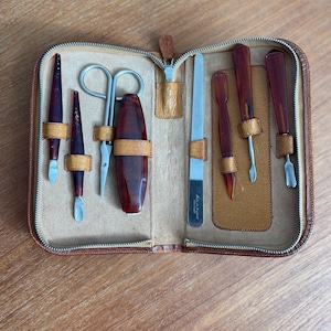Vintage manicure set, leather manicure set, vintage nail file,
