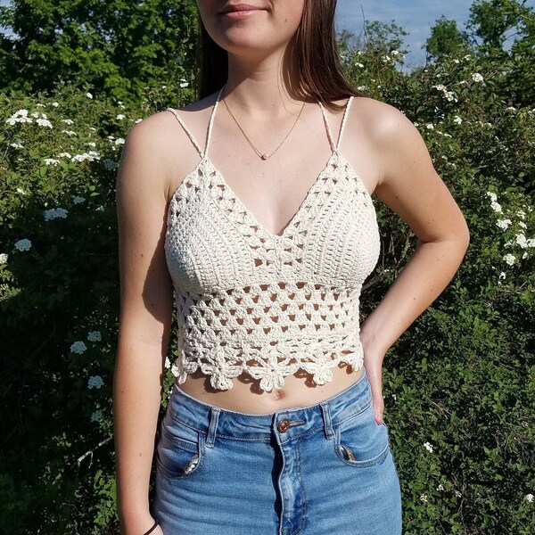 Crop top crochet. haut de plage. Brassière été.