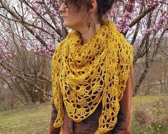 Châle crochet dentelle. Chèche jaune à paillettes. Écharpe acrylique .  Cadeau femme printemps