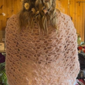 Châle mariage. Accessoire mariée. Châle fait main au crochet image 5