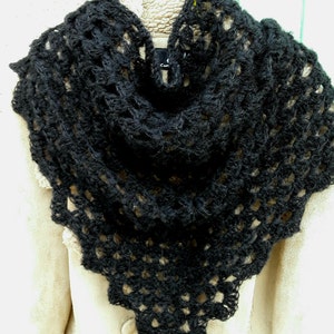 Granny crochet shawl. Alpaca shawl. Women&#39;s gift. Triangular wool scarf.