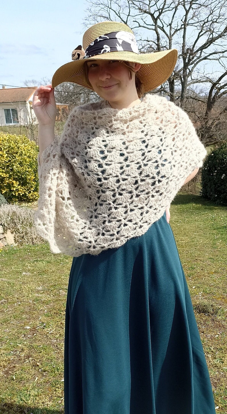 Châle mariage. Accessoire mariée. Châle fait main au crochet image 10