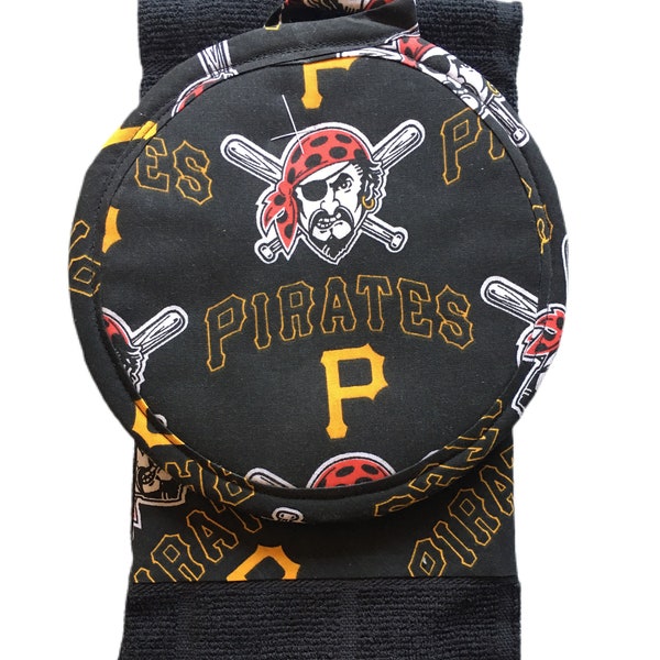 PotHolder Set (Two Potholders And One Towel) - Pittsburgh Pirates