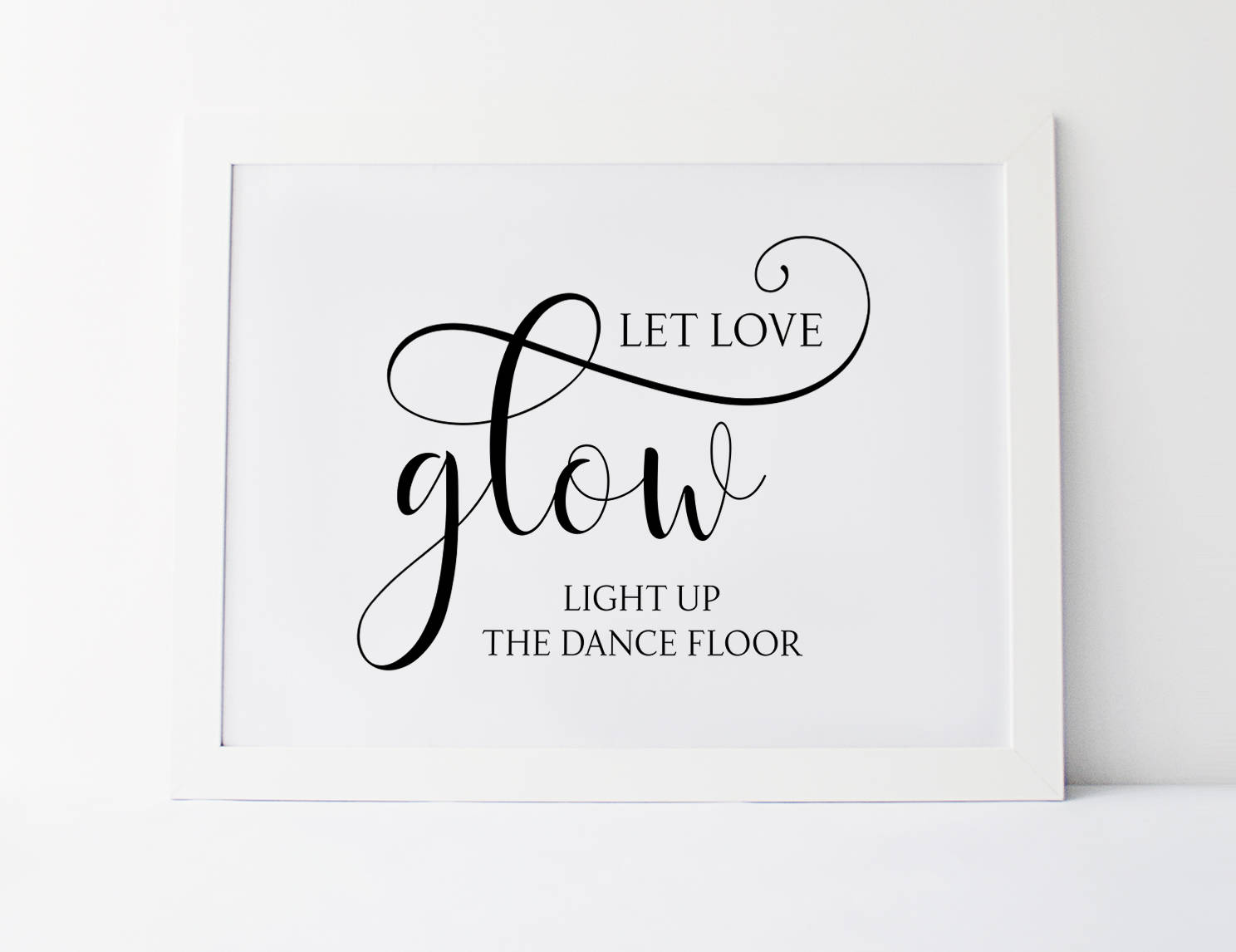 Let sign. Let&#039;s love. let love light the way на русском.