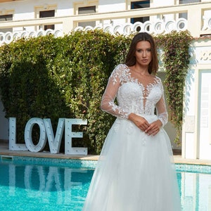 Romantic Bridal Gown, Long Sleeves Plunging Neck Sexy A-Line Wedding Gown , Vintage Lace Bohemian Wedding Dress, Long Sleeves Wedding Dress