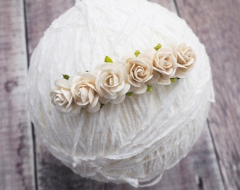 Neugeborenen Rosen Stirnband, Mädchen Creme Kopfteil, florale Haarkrone, off white Newborn Photo Prop, creme Schleife, Baby Mädchen Stirnband, Rose Haarschleife