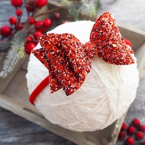 Red glitter hair bow, christmas headband, red christmas bow, festive hair bow, photo prop bow, gift for girls, Christmas Eve box, red bows