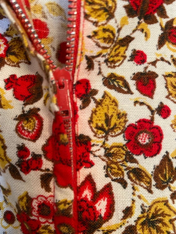 Red Ditzy Floral Shift Dress - Vintage Handmade 1… - image 3