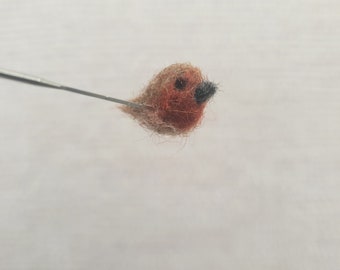 Micro Robin, needle felted Robin, doll house miniatures, miniature Bird