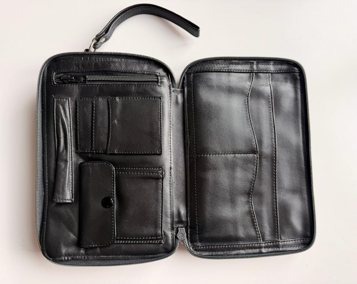 Vintage Black Leather Organizer Clutch | Travel Wallet Wristlet, Minimalist Unisex Organizer, foto 4 di 5