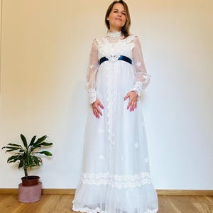Preloved Vintage Wedding Dress