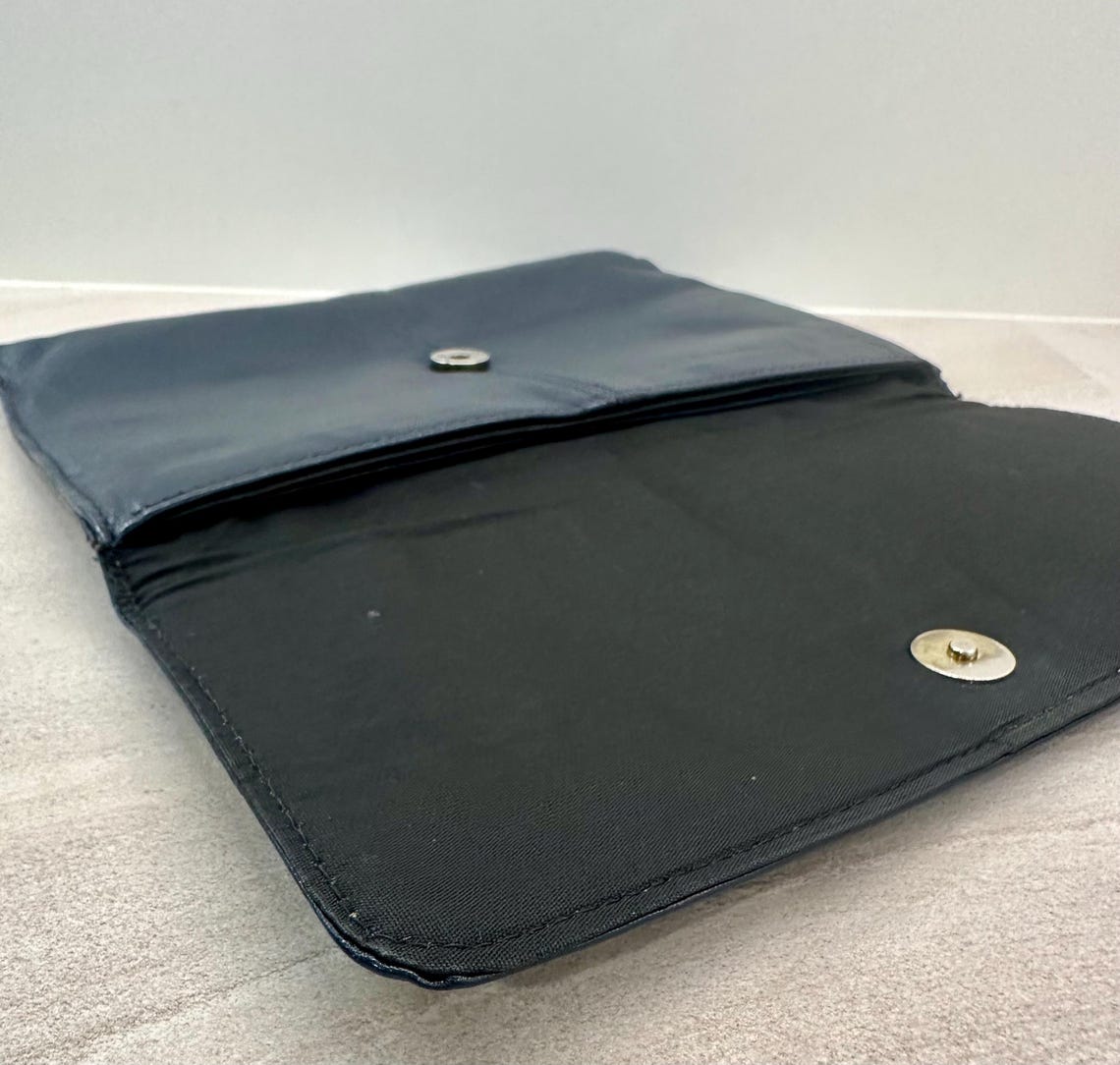 Navy Blue Leather Clutch | Soft Foldover Evening Bag | Minimalist Genuine Leather Handbag, foto 2 di 5