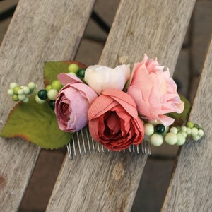Blush pink hair comb Bridal headpiece Prom hair comb Rustic hair comb Pink rose comb Bridesmaid comb Floral hair comb Wedding flower comb