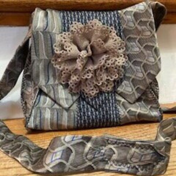 necktie purse