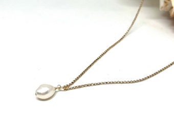 Dainty pearl necklace, delicate 14k gold filled necklace, layering beaded chain, wedding necklace, handmade gift, christmas gift for mom