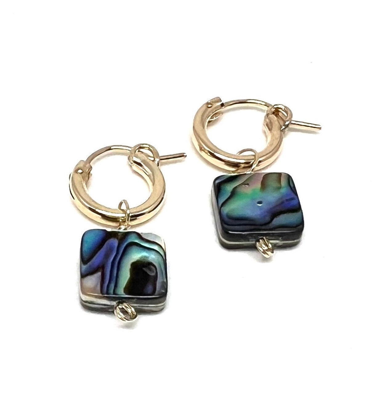 Orecchini A Cerchio Huggie In Argento 925 Con Intarsio In Abalone &ndash; Eleganza Semplice E Fashion