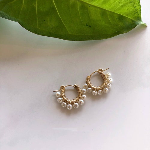 Handgemaakte 14k gold filled oorringen met zoetwaterparels