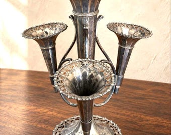 Antique Daniel & Arter Birmingham Silver Plated Four Trumpet Epergne Vase