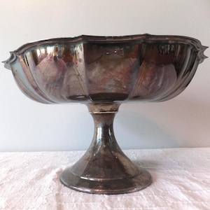 Plato/cuenco para dulces con pedestal plateado