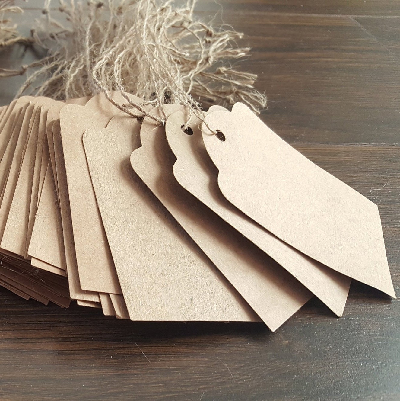 100 PCS Kraft Paper Tags Scallop Edges Brown Hang Tag Wedding Party Favor  Tags with Free Natural Jute Twine 