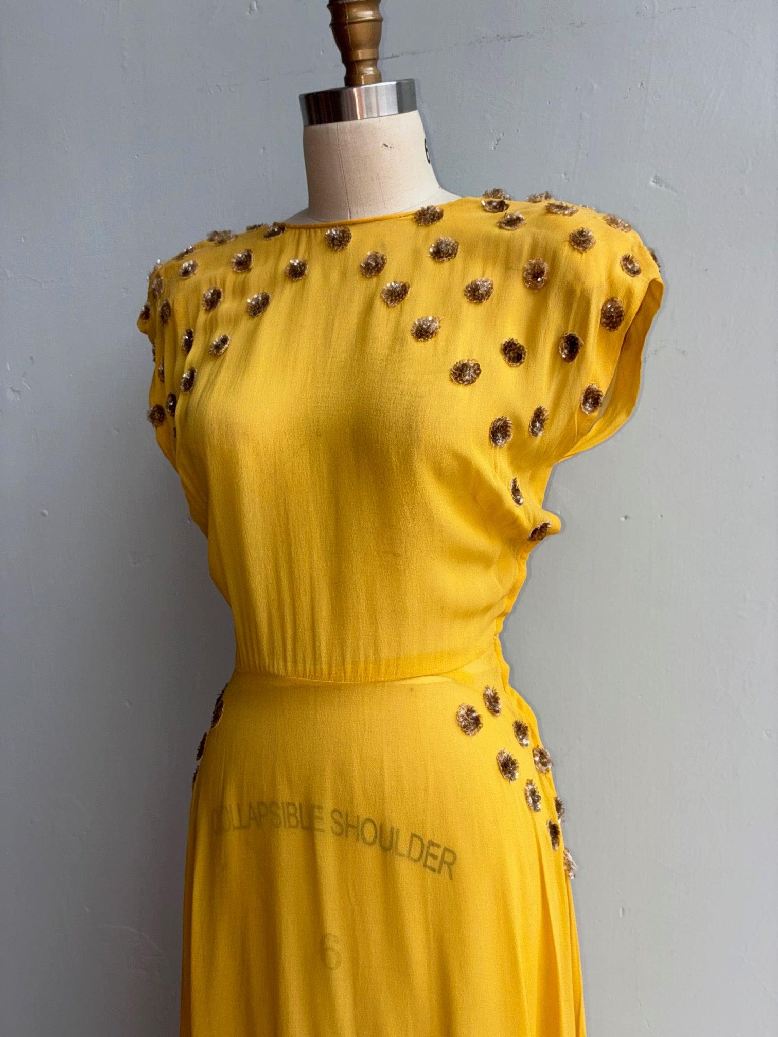 green emerald velvet dress Hollywoodland Golden Age Dress – Suzie's Bombshell Boutique main image 1