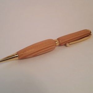 Antieke kerk Pine twist pen