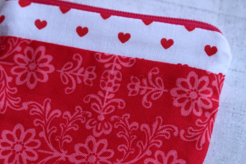 Earbud Pouch Small Zipper Pouch Gift For Mom Coin Purse Love Gift For Her Teacup Pouch Red Floral Hearts Tea Gift Best Friend Gift