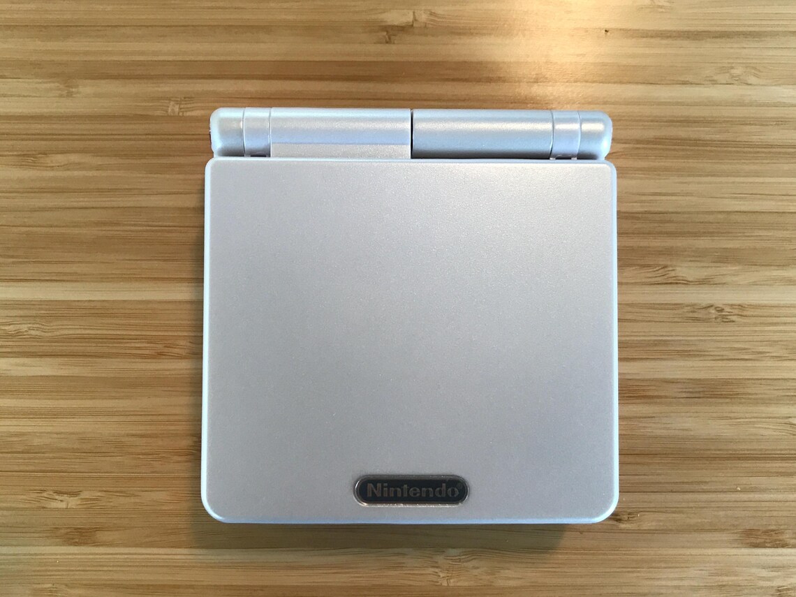 Nintendo Game Boy Advance GBA SP Pearl White System AGS 101 Brighter Mint New! (Pick Button Color!), foto 2 di 3