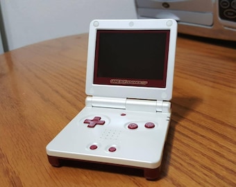 ゲームボーイアドバンスSP ファミコンカラー モデル　AGS-001 Amazon | ゲームボーイアドバンスSP ファミコンカラー【メーカー