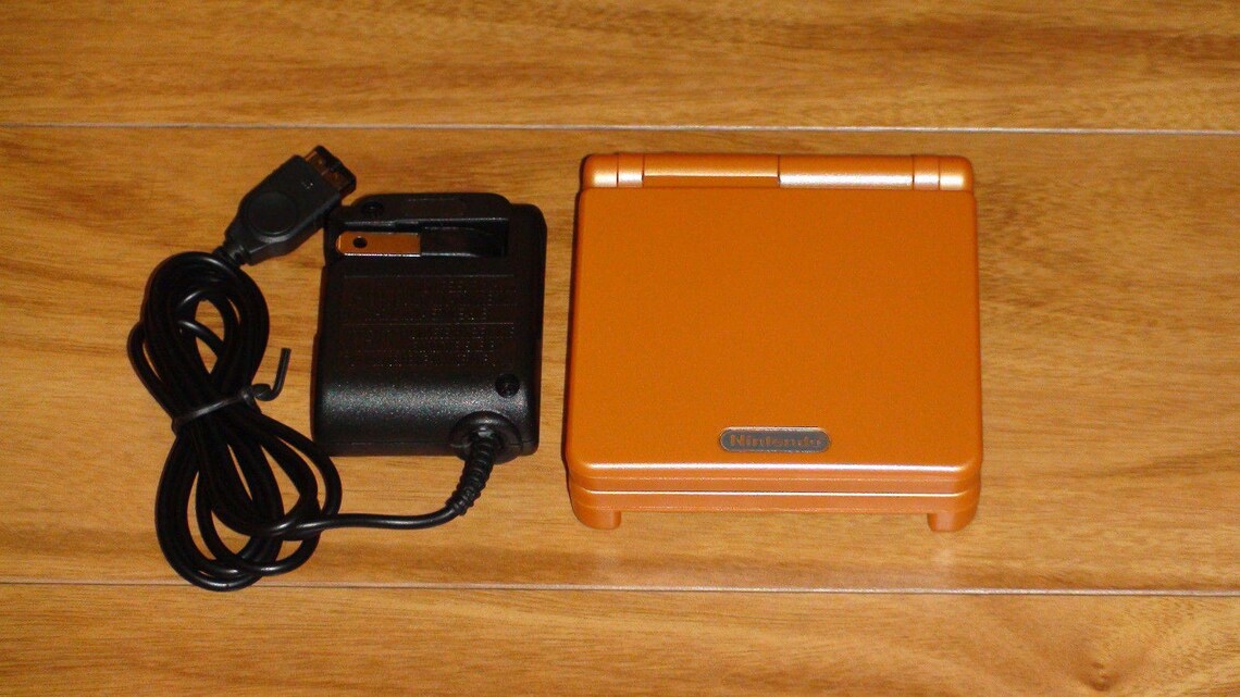 Nintendo Game Boy Advance GBA SP Bright Orange System AGS 001 Mint New (Pick Button Color!), foto 1 di 2