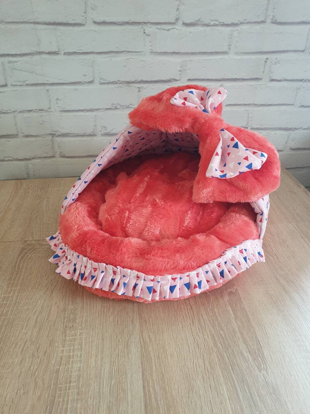 Niche Chat ou Petit Chien Landau