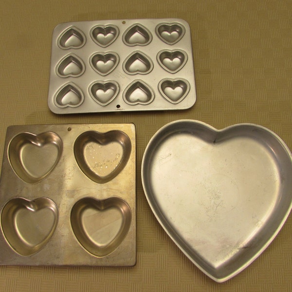 Wilton Valentines Heart Baking Pans