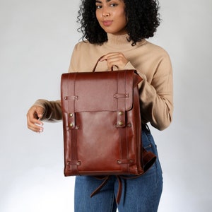Brown Leather Backpack, Handcrafted Womens Laptop Bag, Unisex Personalized Backpack, Rucksack, Distressed leather bag
