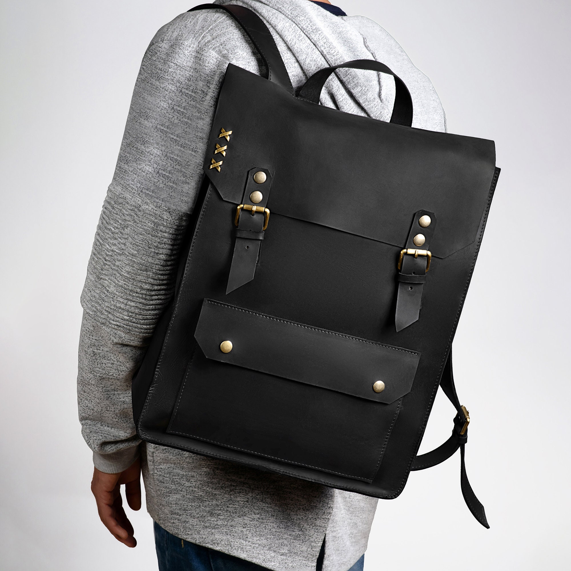 Large Leather Laptop Backpack: Personalized Travel Rucksack 