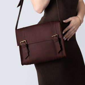 Sac bandoulière en cuir marron Petit sac à main Besace en cuir Cartable Sac personnalisé