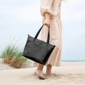 Sac fourre-tout en cuir noir personnalisé Sac à bandoulière Sac de ville pour femme Sac de travail Sac fourre-tout pour ordinateur portable pour femme