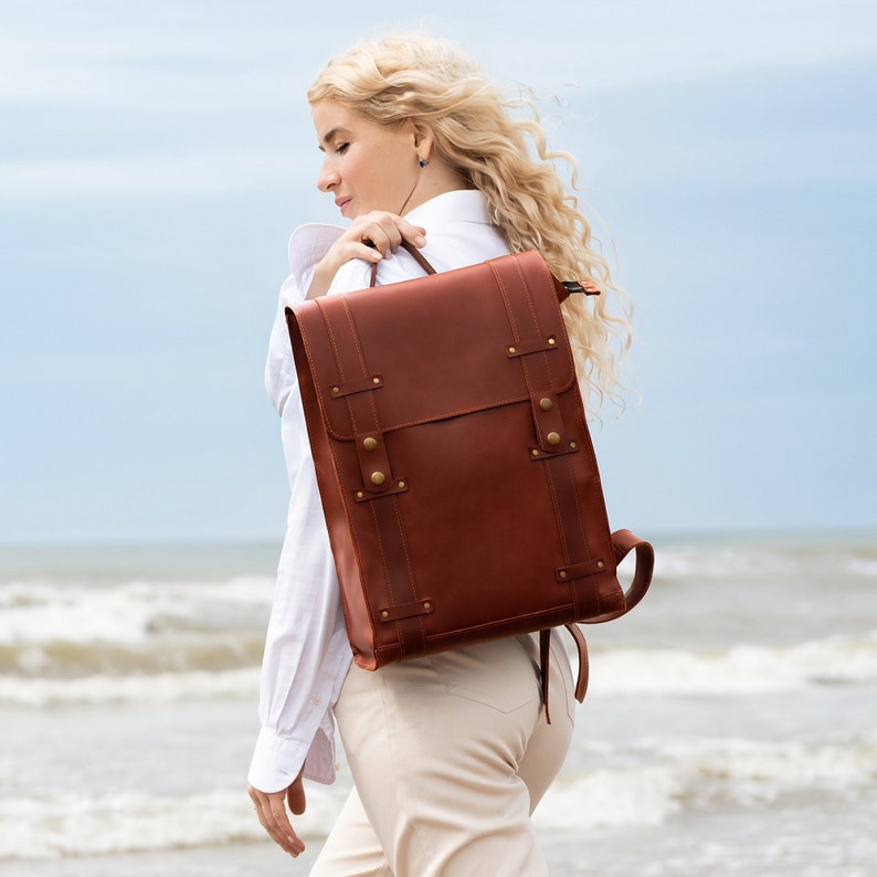 Original leather backpack for woman in brown color